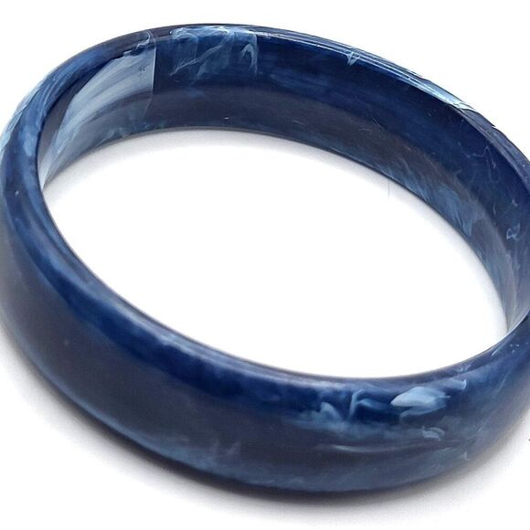 Beautiful Navy Blue Marbled Acrylic Bangle Bracelet 8in - Picture 1 of 4